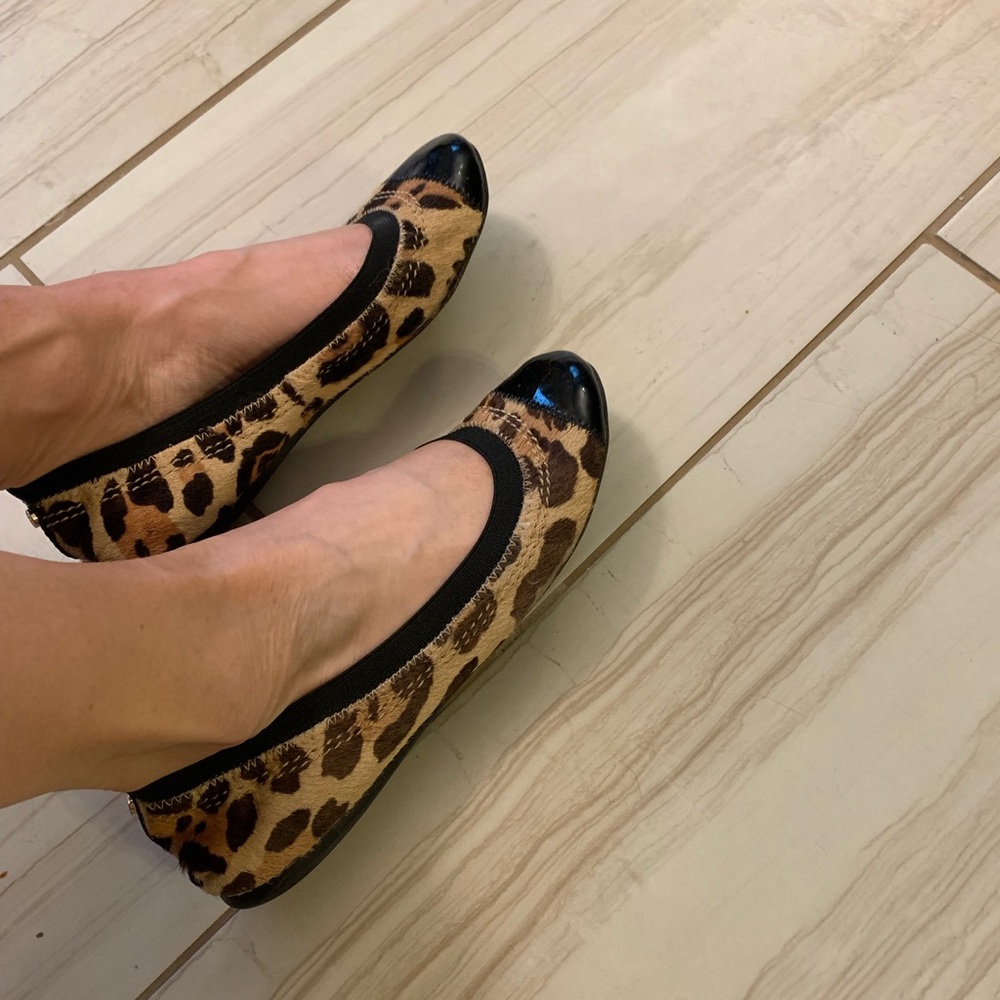 Leopard print flats. Good condition. Cute! 6.5